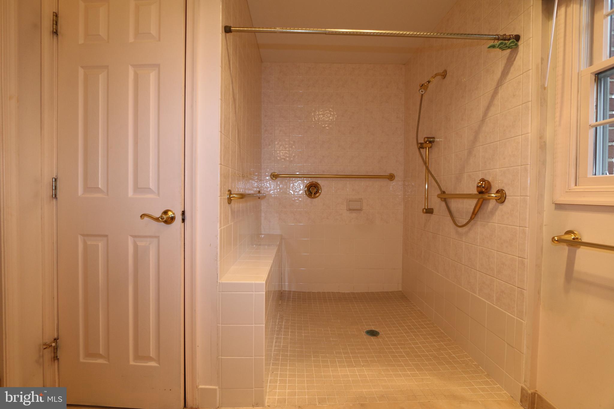 18821 Crofton Road Hagerstown, MD 21742 - Photo 13 of 32 Master Bedroom Bathroom - Roll-In Shower