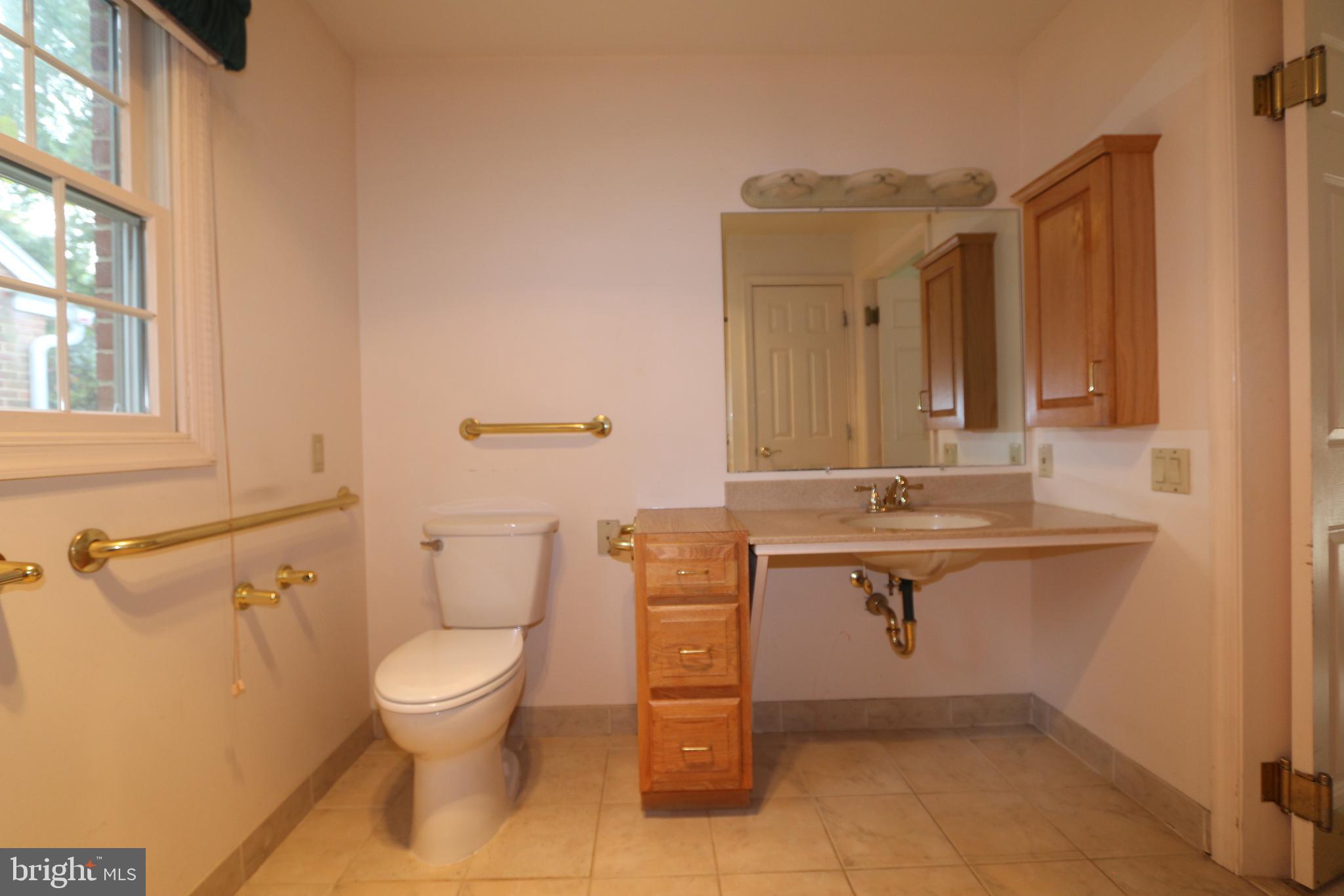 18821 Crofton Road Hagerstown, MD 21742 - Photo 14 of 32 Master Bedroom Bathroom
