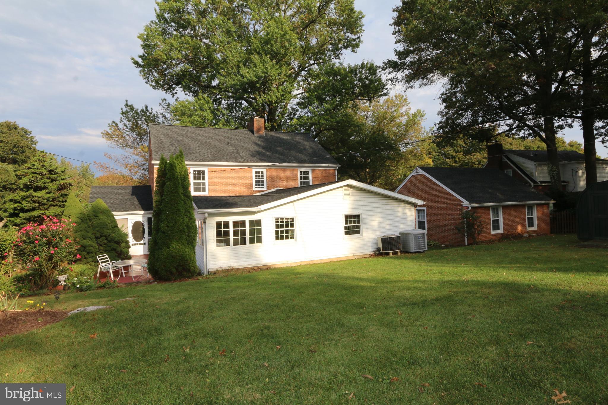 18821 Crofton Road Hagerstown, MD 21742 - Photo 31 of 32 Rear View
