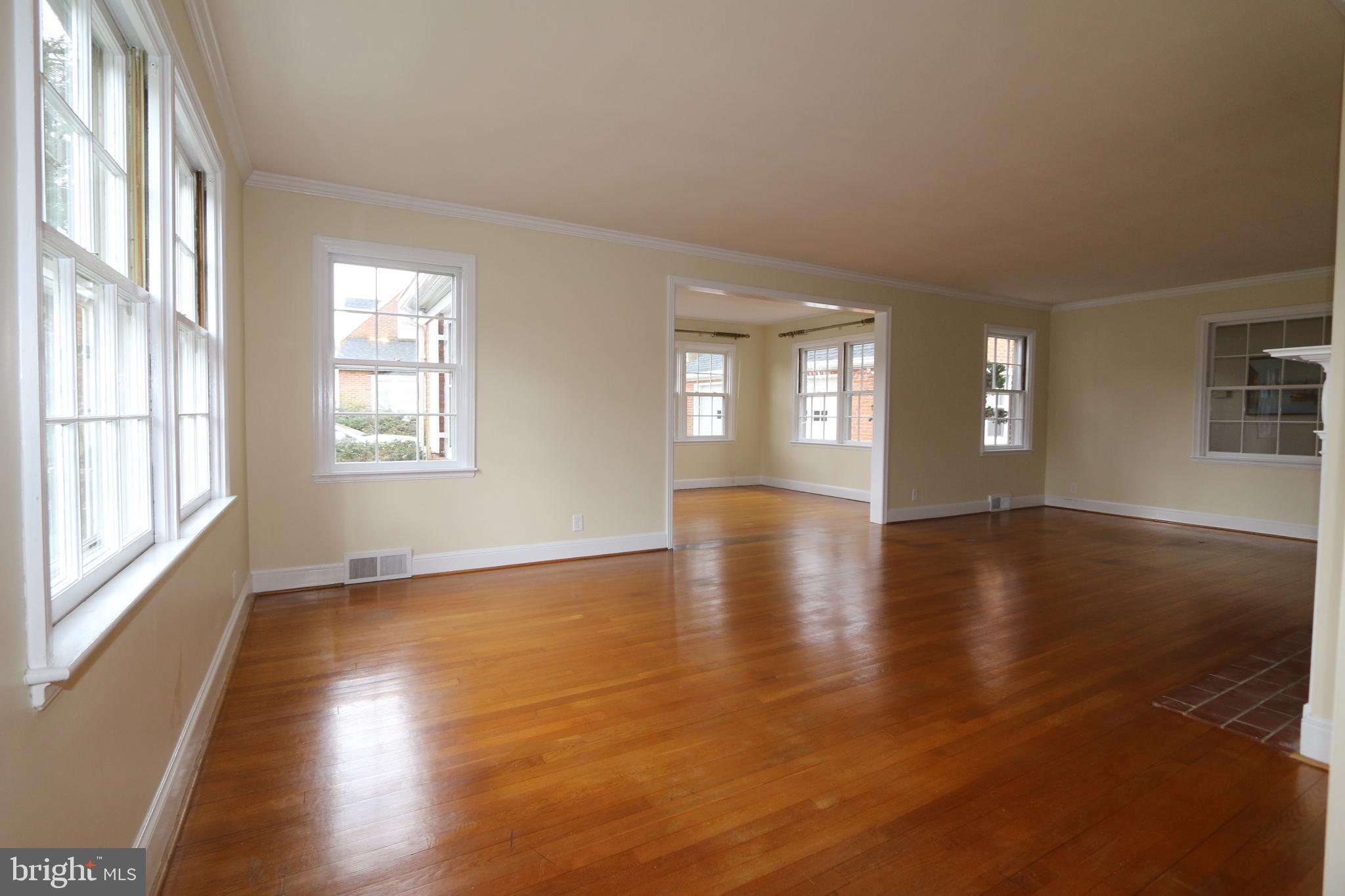 18821 Crofton Road Hagerstown, MD 21742 - Photo 6 of 32 Gallery Image 6