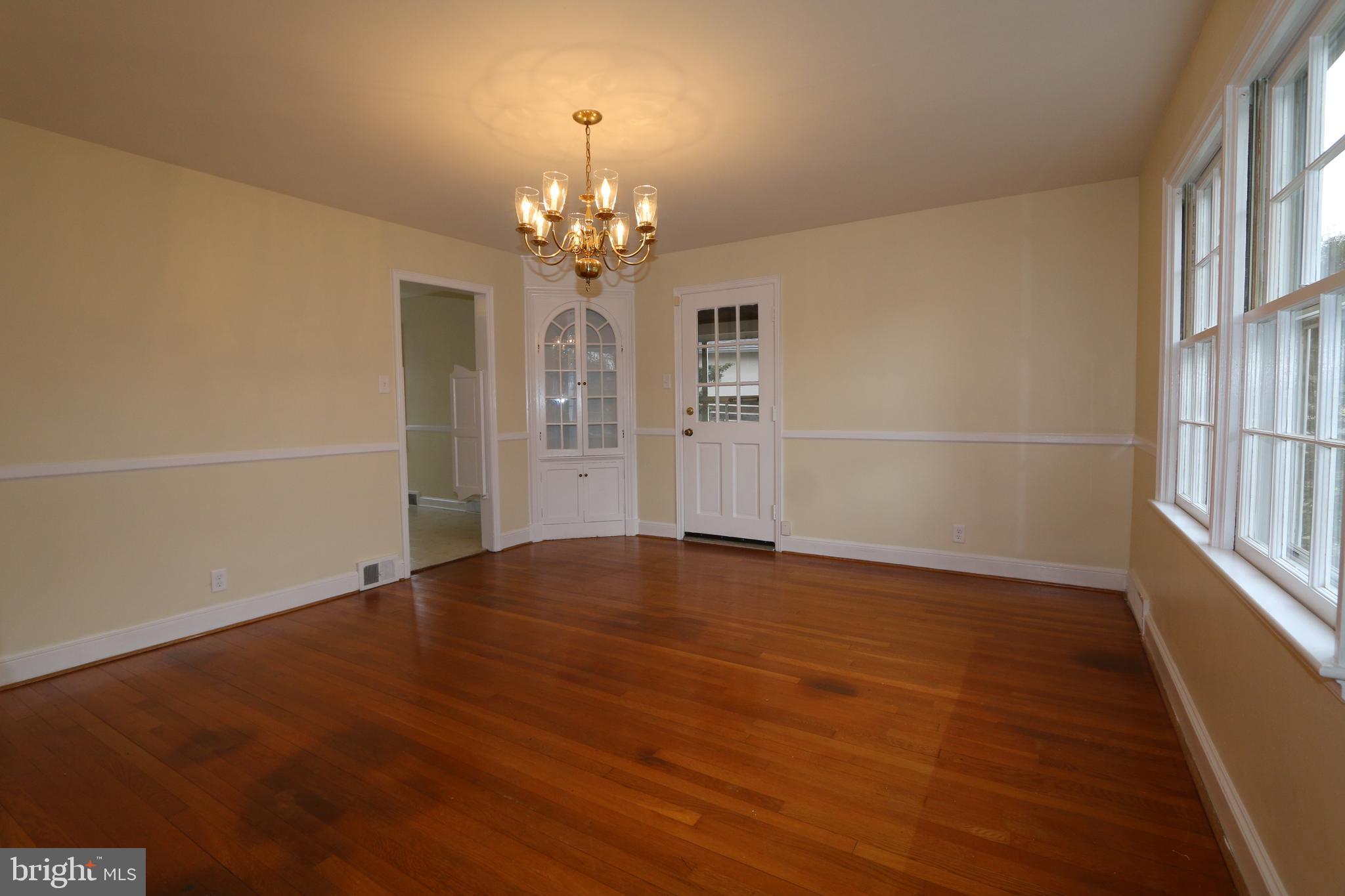 18821 Crofton Road Hagerstown, MD 21742 - Photo 7 of 32 Gallery Image 7