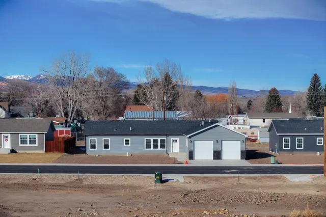 $495,000 | 625 Cottonwood Lane, Lander, WY 82520