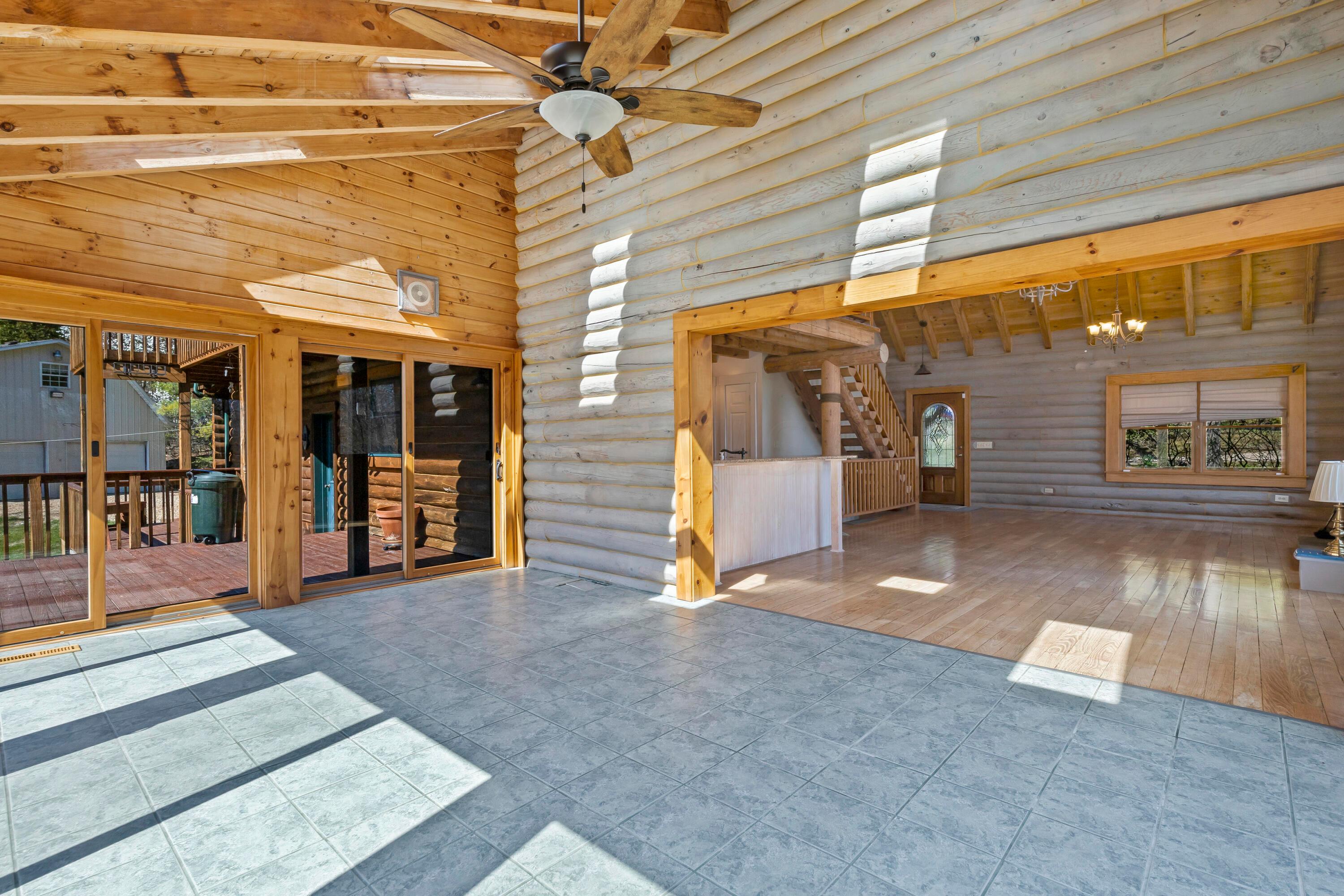 7700 Ballou Road Newark, OH 43056 - Photo 10 of 78 10. 4 Season Room