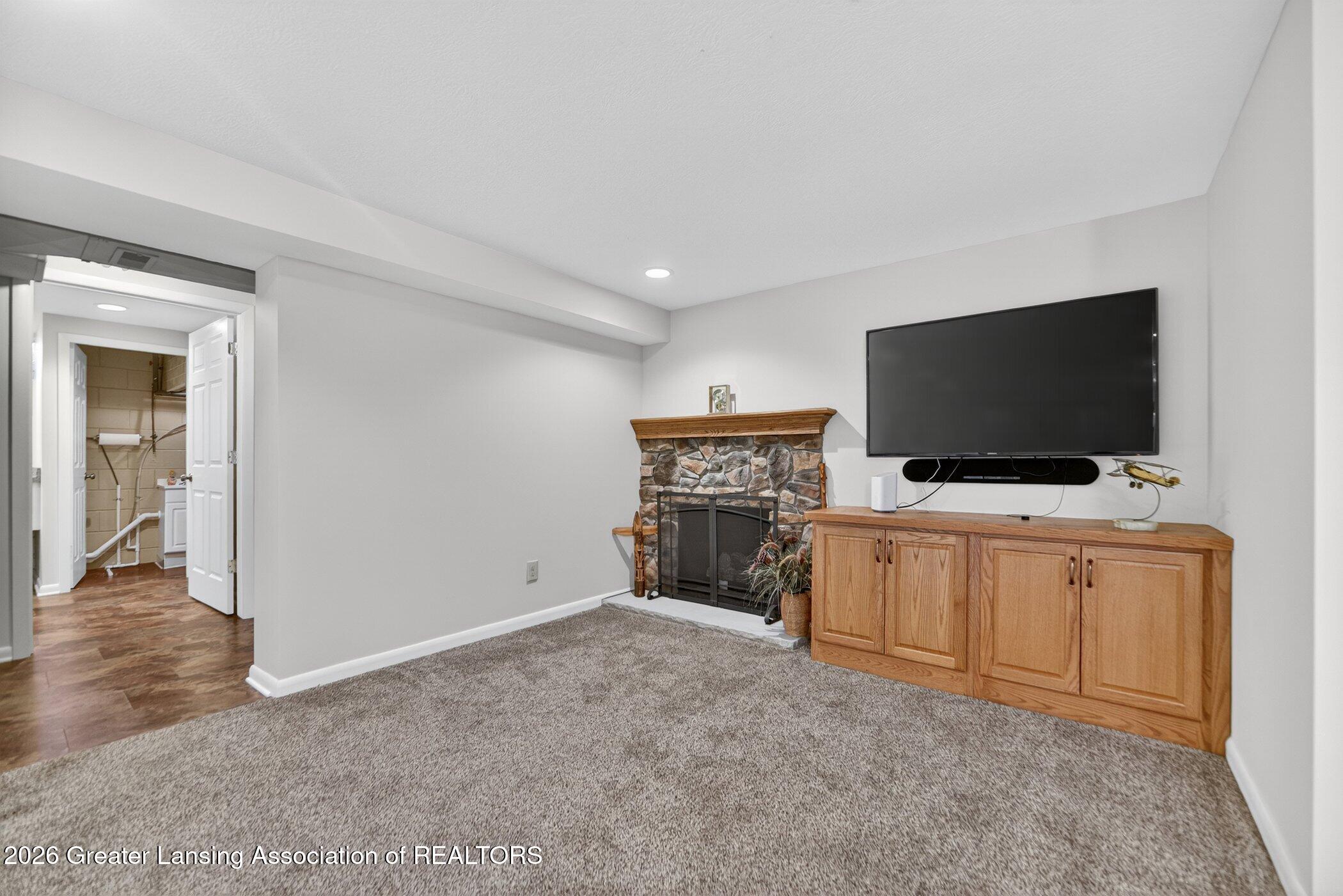 11165 Nixon Road Grand Ledge, MI 48837 - Photo 36 of 43 11165-Nixon-Rd-Windowstill-Photography 3