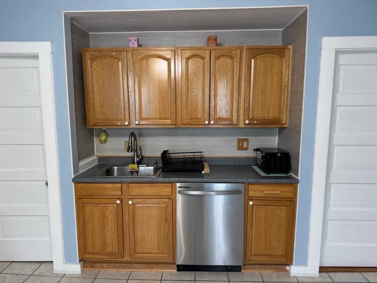 2 Esther Street, Unit 2 Worcester, MA 01607 - Photo 21 of 29 Gallery Image 21