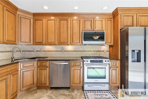 $649,000 | 9 Barn Swallow Boulevard, Marlboro, NJ 07746
