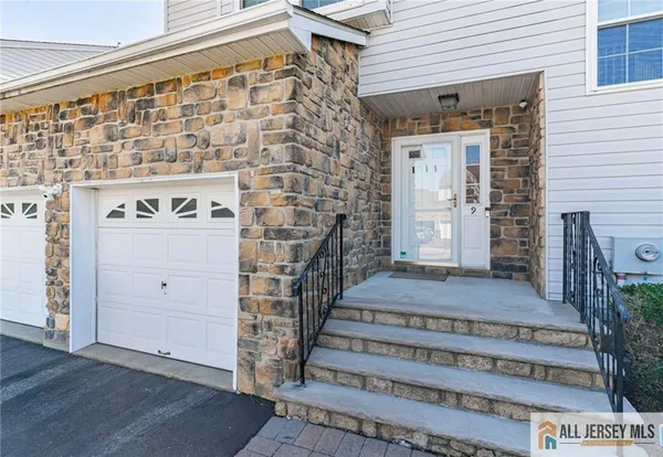 $649,000 | 9 Barn Swallow Boulevard, Marlboro, NJ 07746