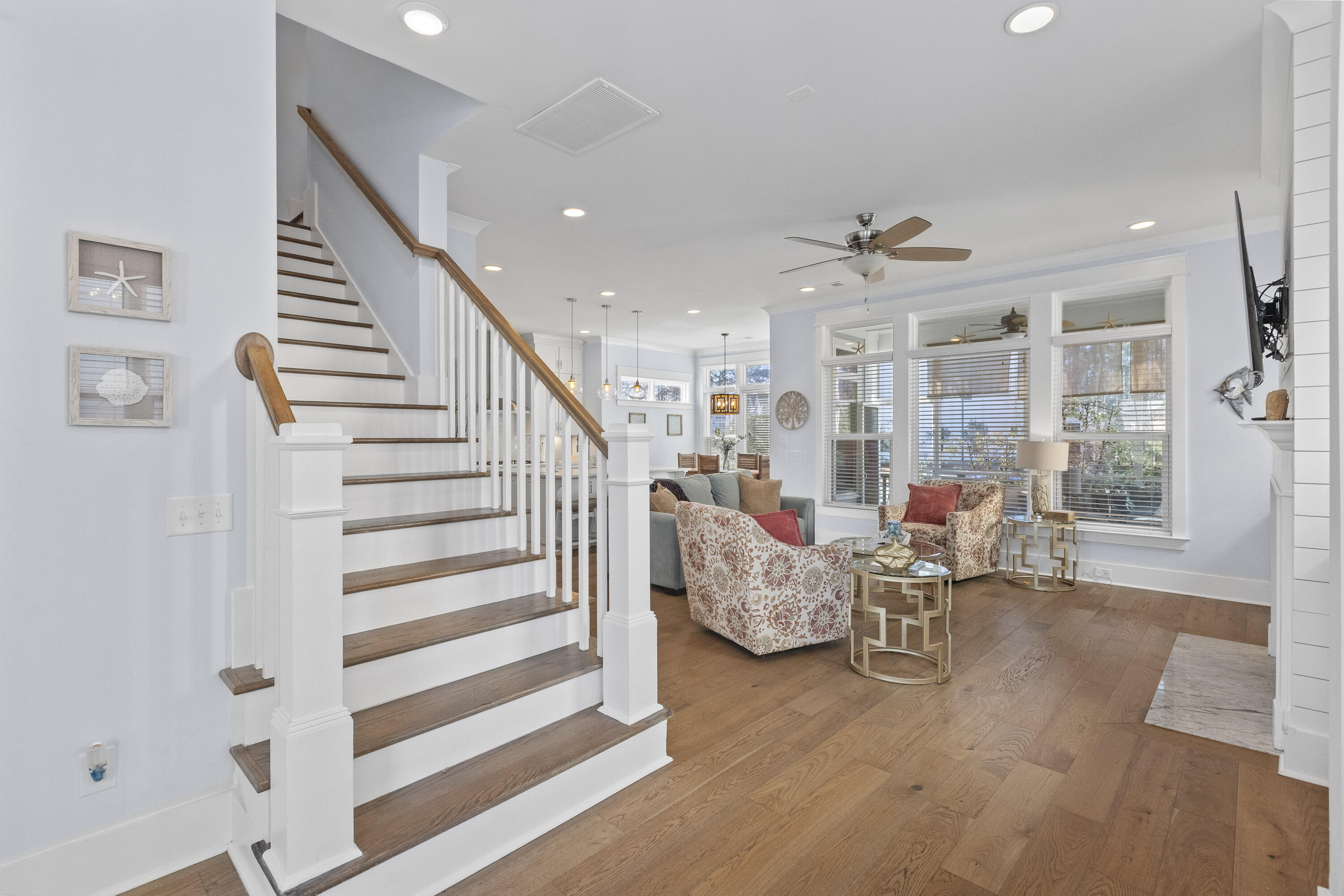 2923 Eddy Drive Mount Pleasant, SC 29466 - Photo 4 of 56 Entry