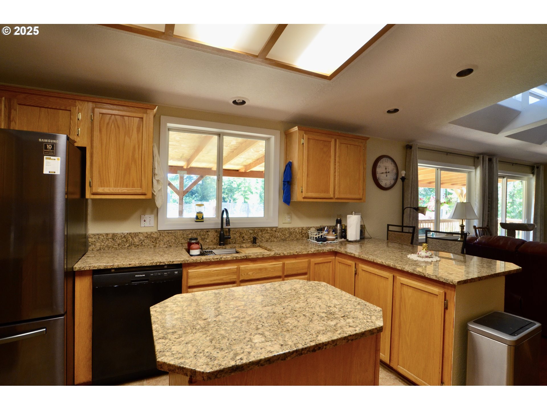 26090 Northwest Timber Road Forest Grove, OR 97116 - Photo 6 of 24 Gallery Image 6