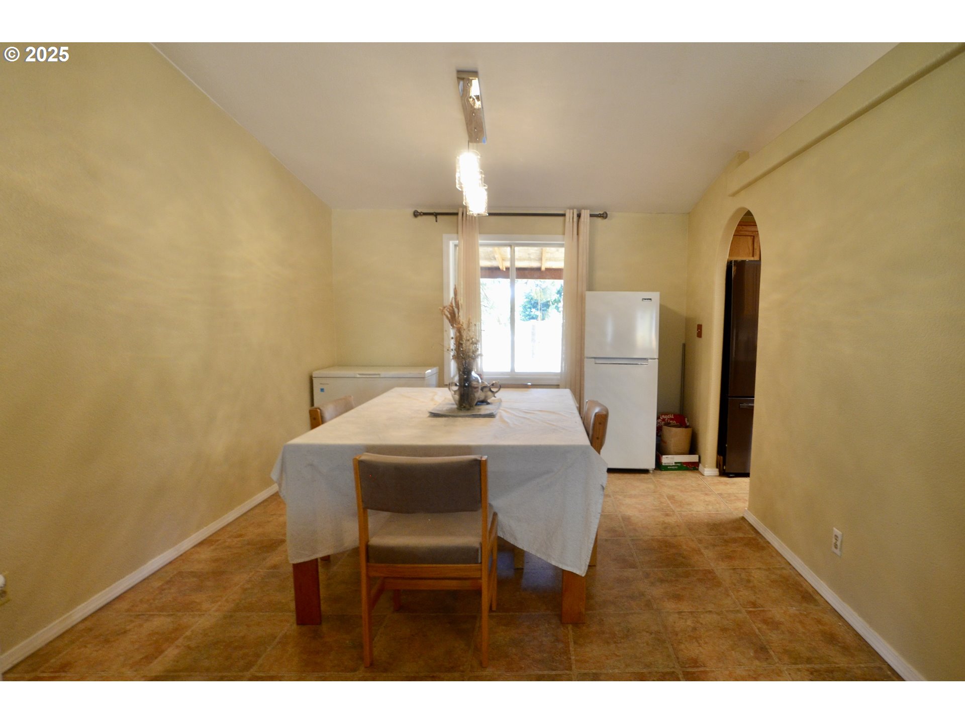 26090 Northwest Timber Road Forest Grove, OR 97116 - Photo 7 of 24 Gallery Image 7