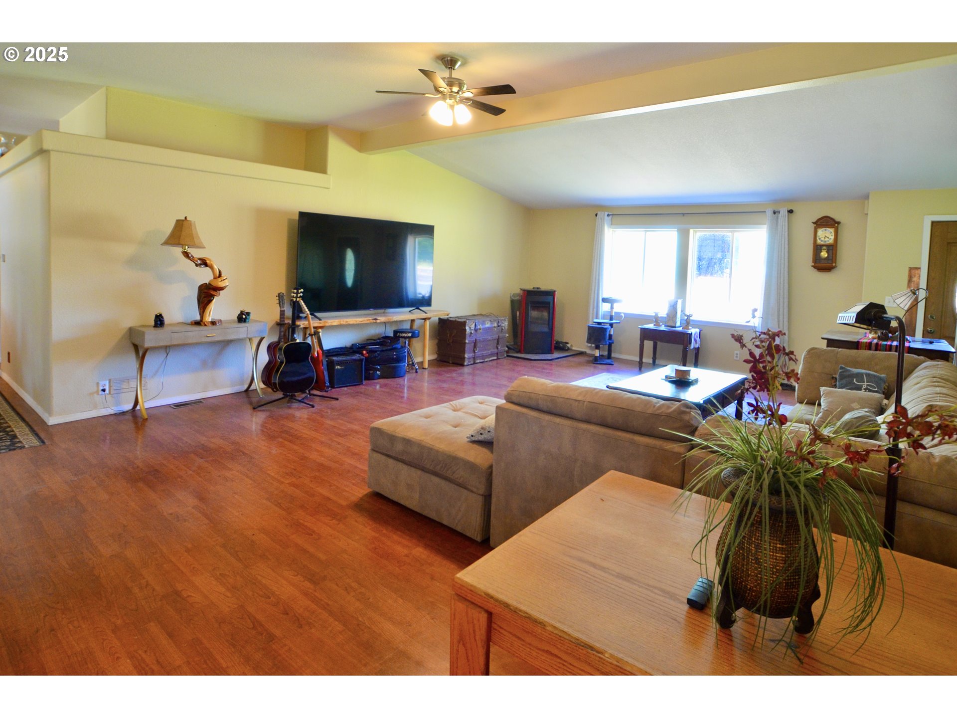 26090 Northwest Timber Road Forest Grove, OR 97116 - Photo 9 of 24 Gallery Image 9