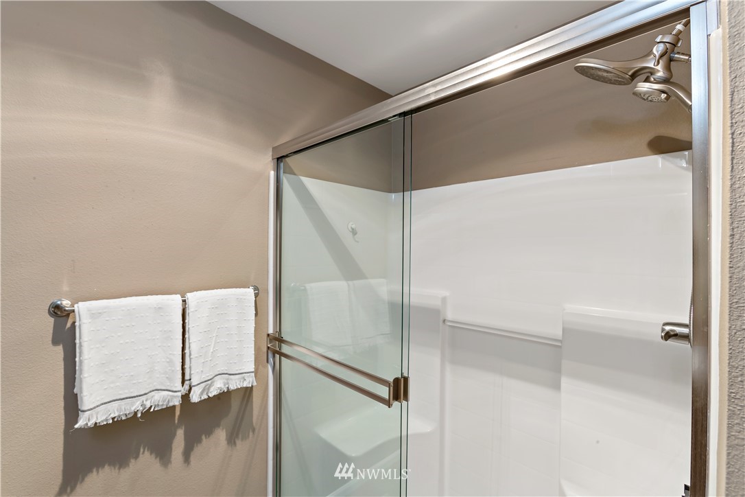 6532 High Point Drive Southwest Seattle, WA 98126 - Photo 27 of 37 Gallery Image 27