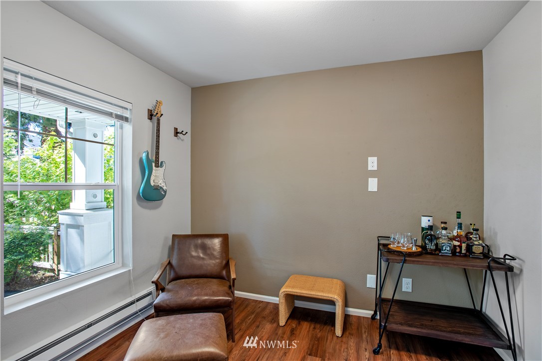 6532 High Point Drive Southwest Seattle, WA 98126 - Photo 6 of 37 Gallery Image 6