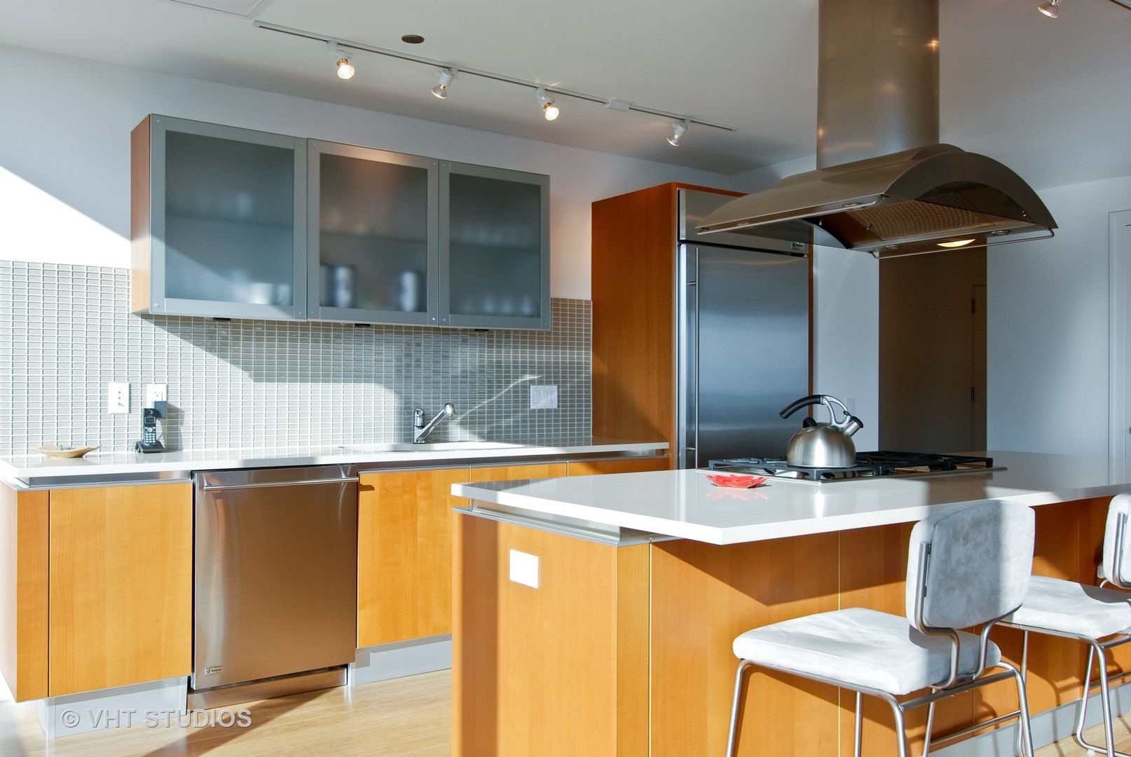 340 East Randolph Street, Unit 2906 Chicago, IL 60601 - Photo 2 of 7