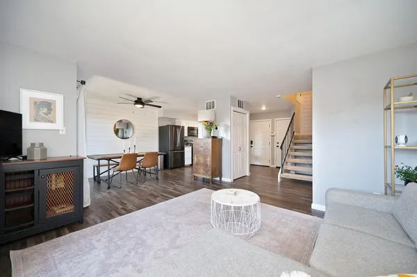 $320,000 | 615 Knollwood Drive, Woodland, CA 95695