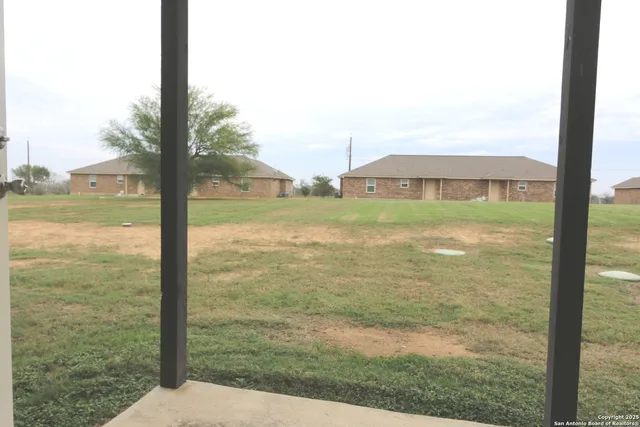 $1,400 | 16020 Us Highway 87 W, Unit C2, Adkins, TX 78101