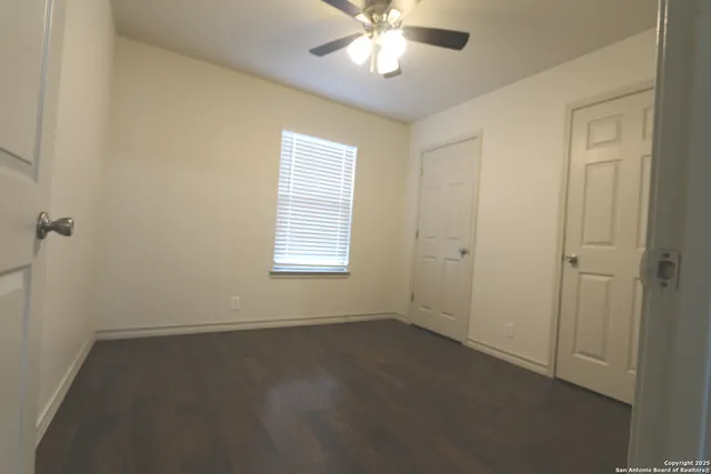 $1,400 | 16020 Us Highway 87 W, Unit C2, Adkins, TX 78101