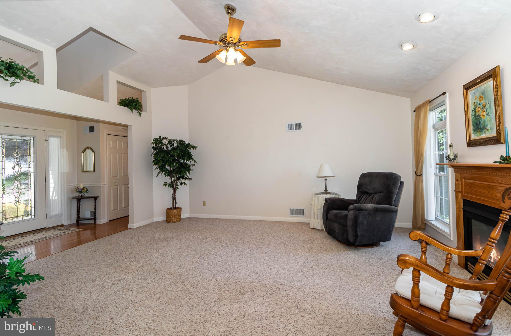 5025 Grandview Road Hanover, PA 17331 - Photo 4 of 32 Gallery Image 4