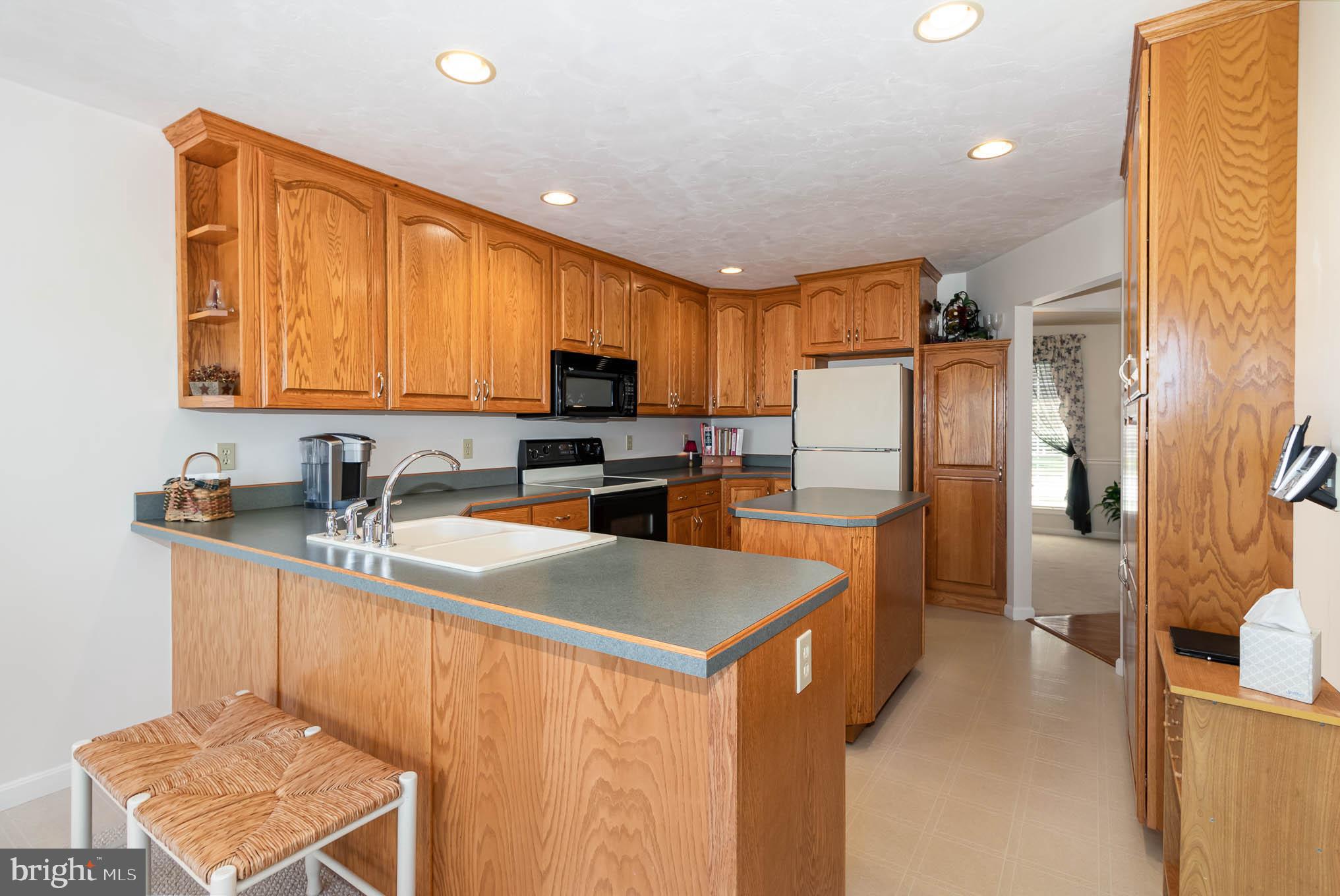 5025 Grandview Road Hanover, PA 17331 - Photo 7 of 32 Gallery Image 7