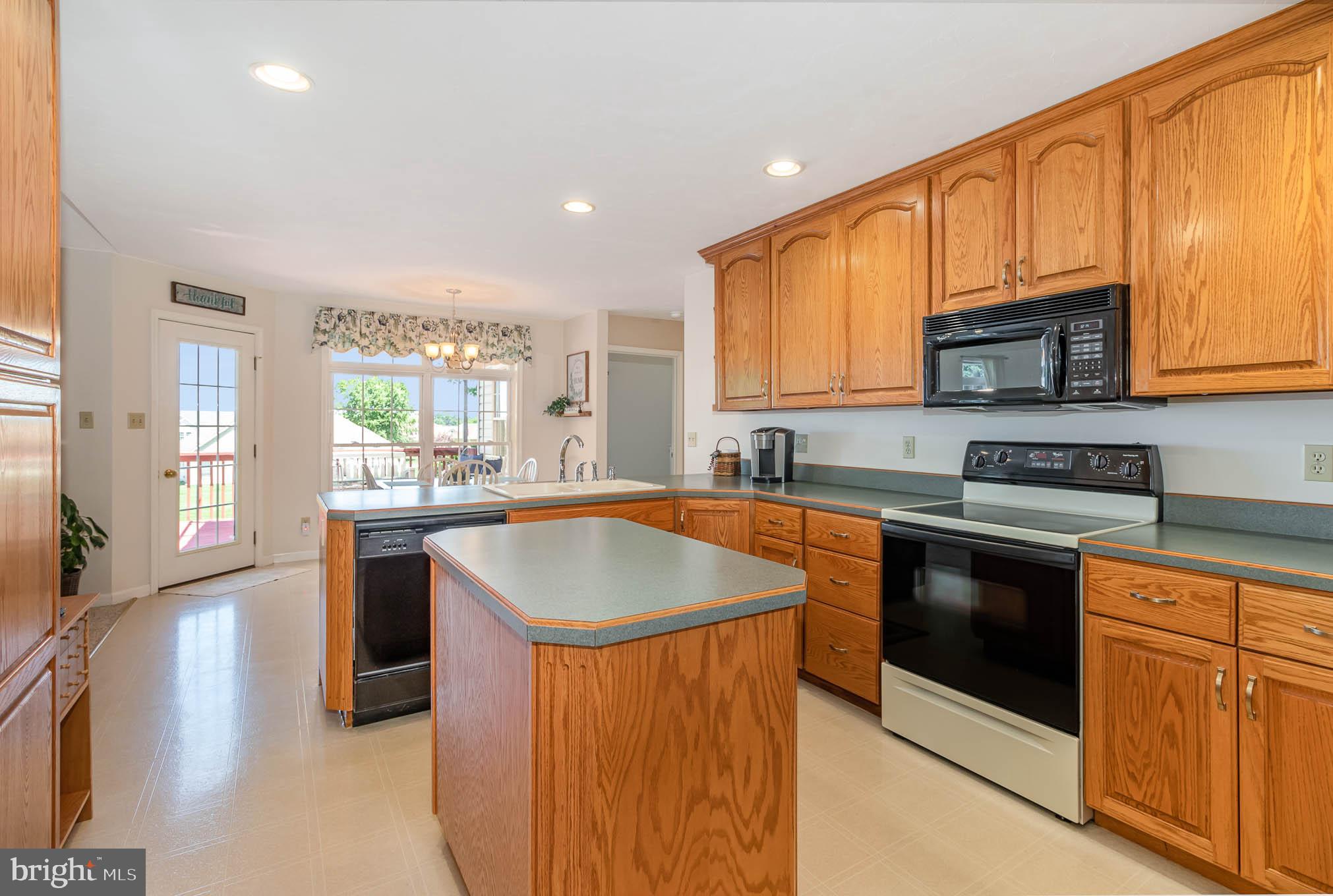 5025 Grandview Road Hanover, PA 17331 - Photo 8 of 32 Gallery Image 8