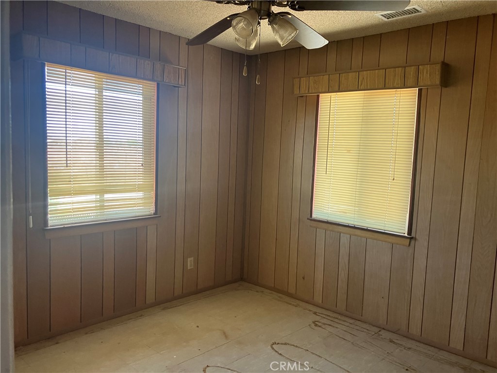 21989 Widgeon Road Apple Valley, CA 92307 - Photo 9 of 11