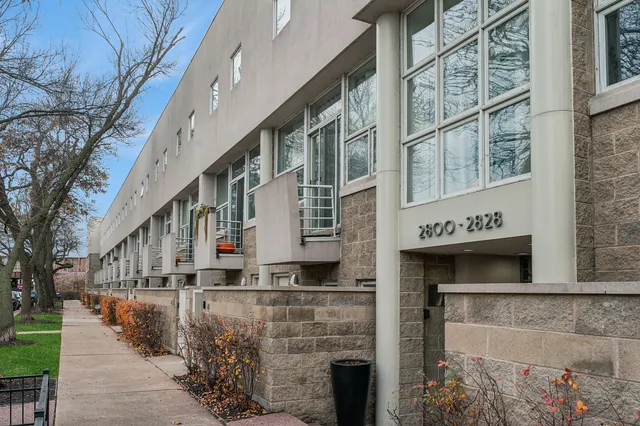 $715,000 | 2826 North Talman Avenue, Unit A, Chicago, IL 60618