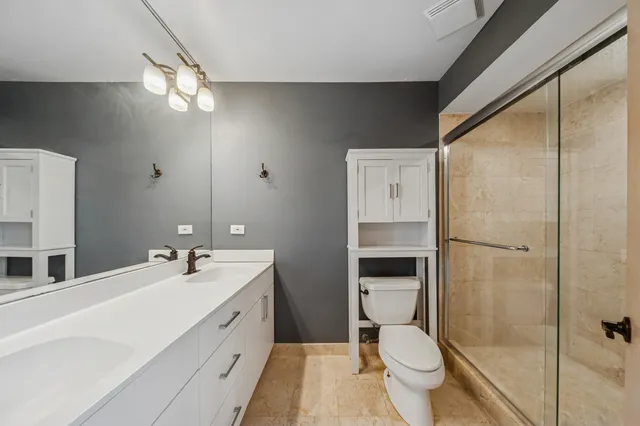 $715,000 | 2826 North Talman Avenue, Unit A, Chicago, IL 60618