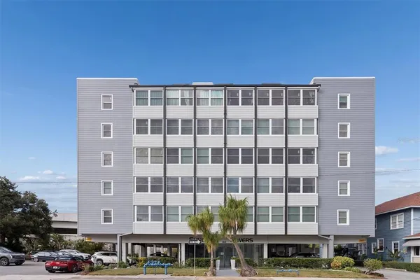 $179,000 | 841 4th Avenue North, Unit 32, St. Petersburg, FL 33701