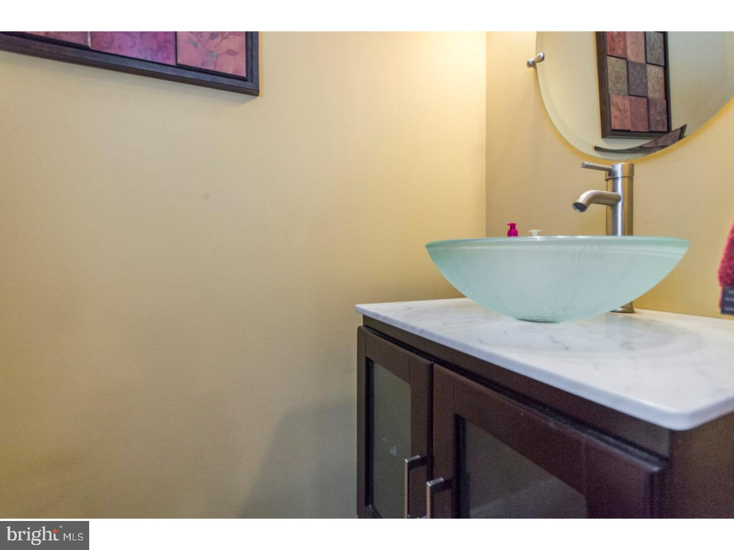 11706 Lockart Road Philadelphia, PA 19116 - Photo 20 of 25 Bathroom