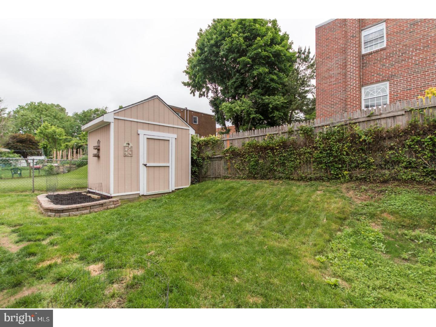11706 Lockart Road Philadelphia, PA 19116 - Photo 23 of 25 Side Yard