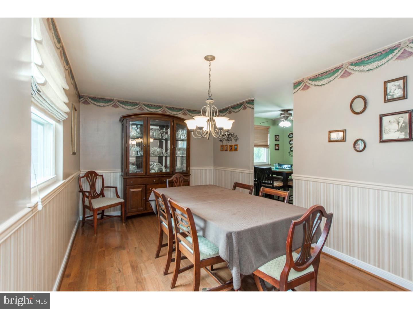 11706 Lockart Road Philadelphia, PA 19116 - Photo 8 of 25 Dining Room