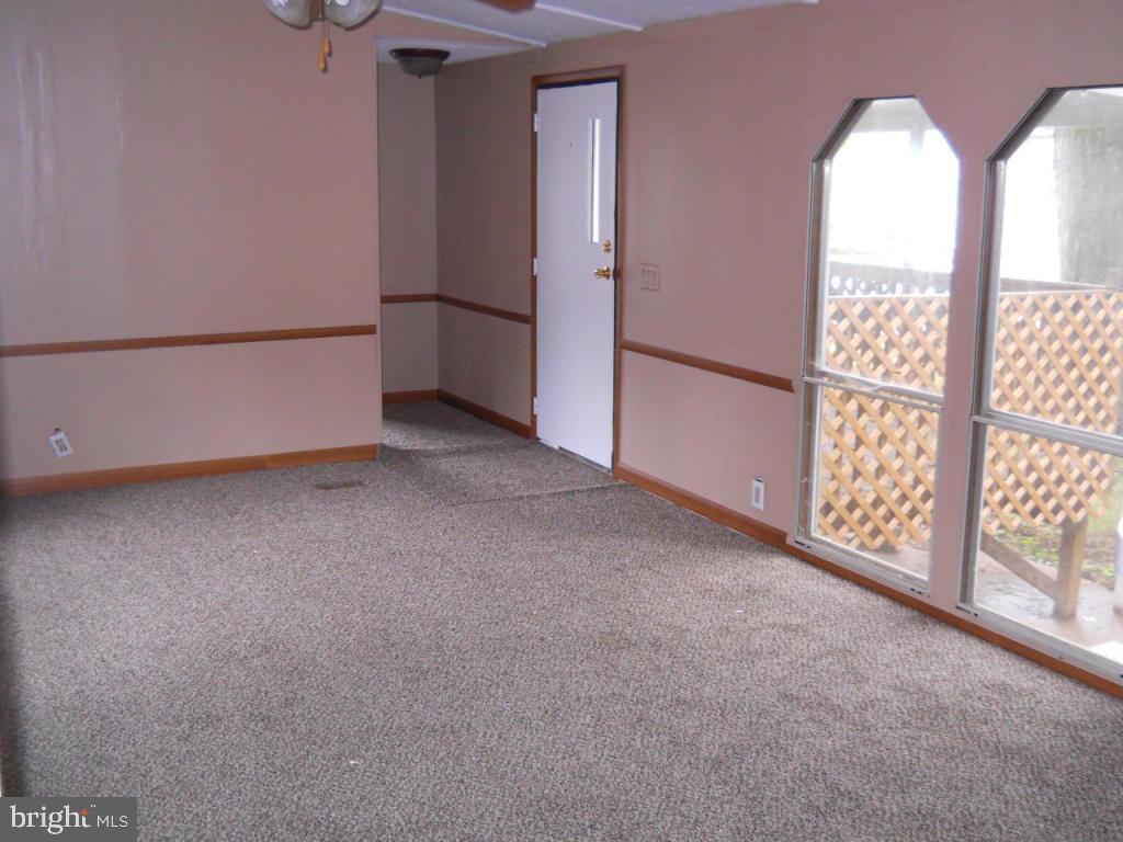 2 Oak Road Elizabethtown, PA 17022 - Photo 2 of 8 Gallery Image 2