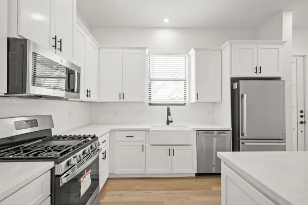 $2,249 | 3417 Tuam Street, Houston, TX 77004