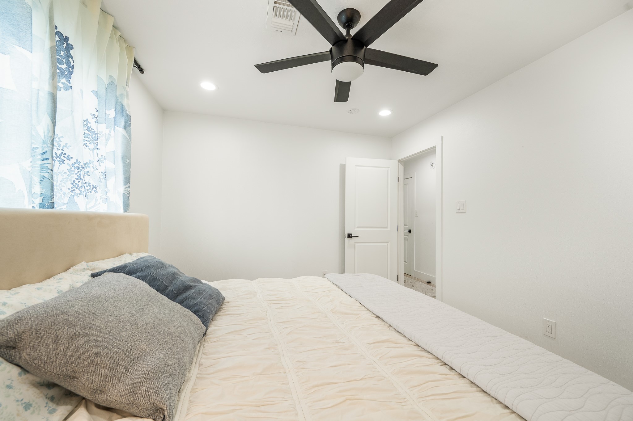 2102 Teague Road Houston, TX 77080 - Photo 32 of 42