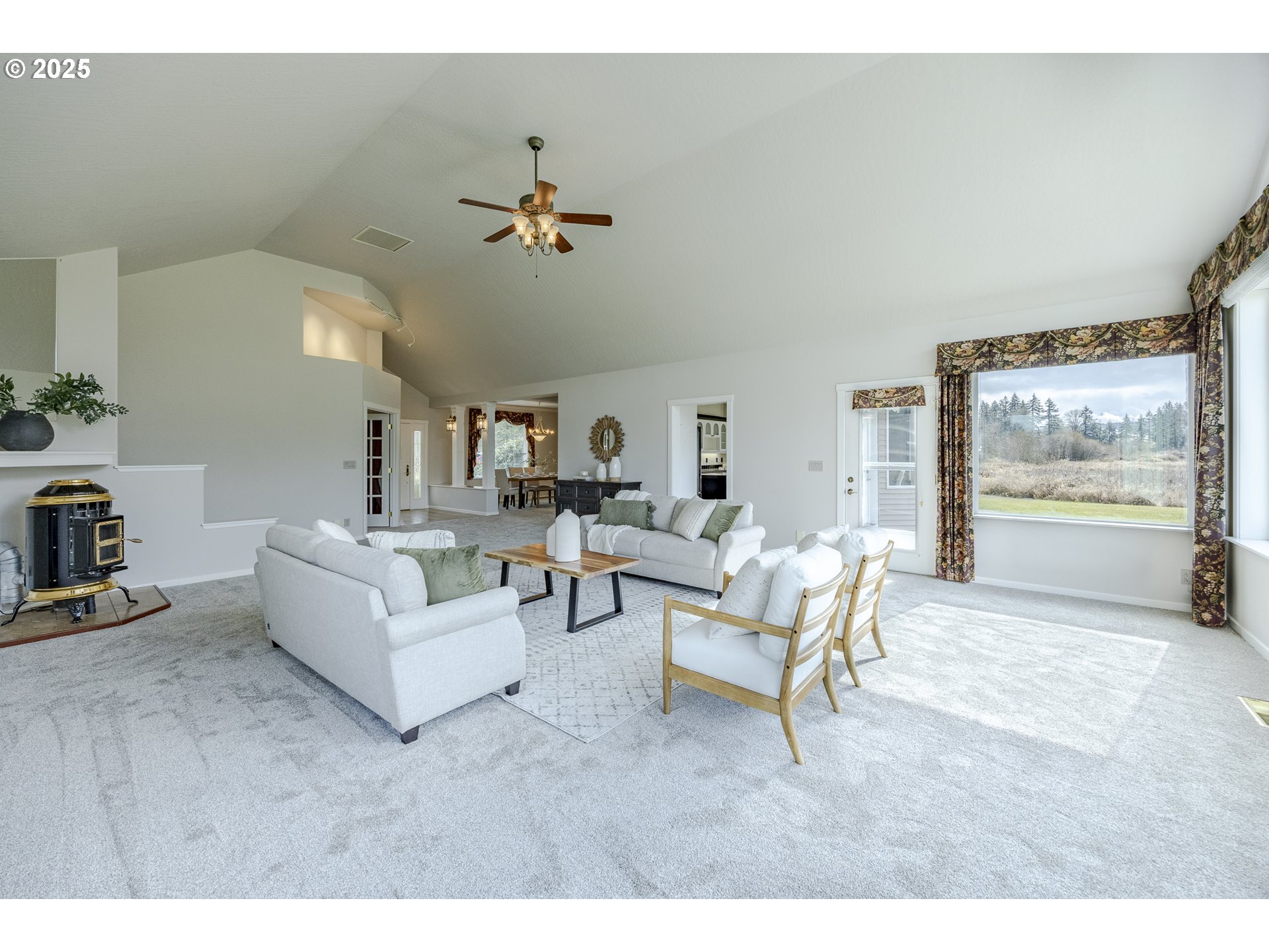 86986 Central Road Veneta, OR 97487 - Photo 16 of 48 Gallery Image 16