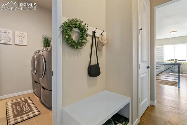 a view of walk in closet