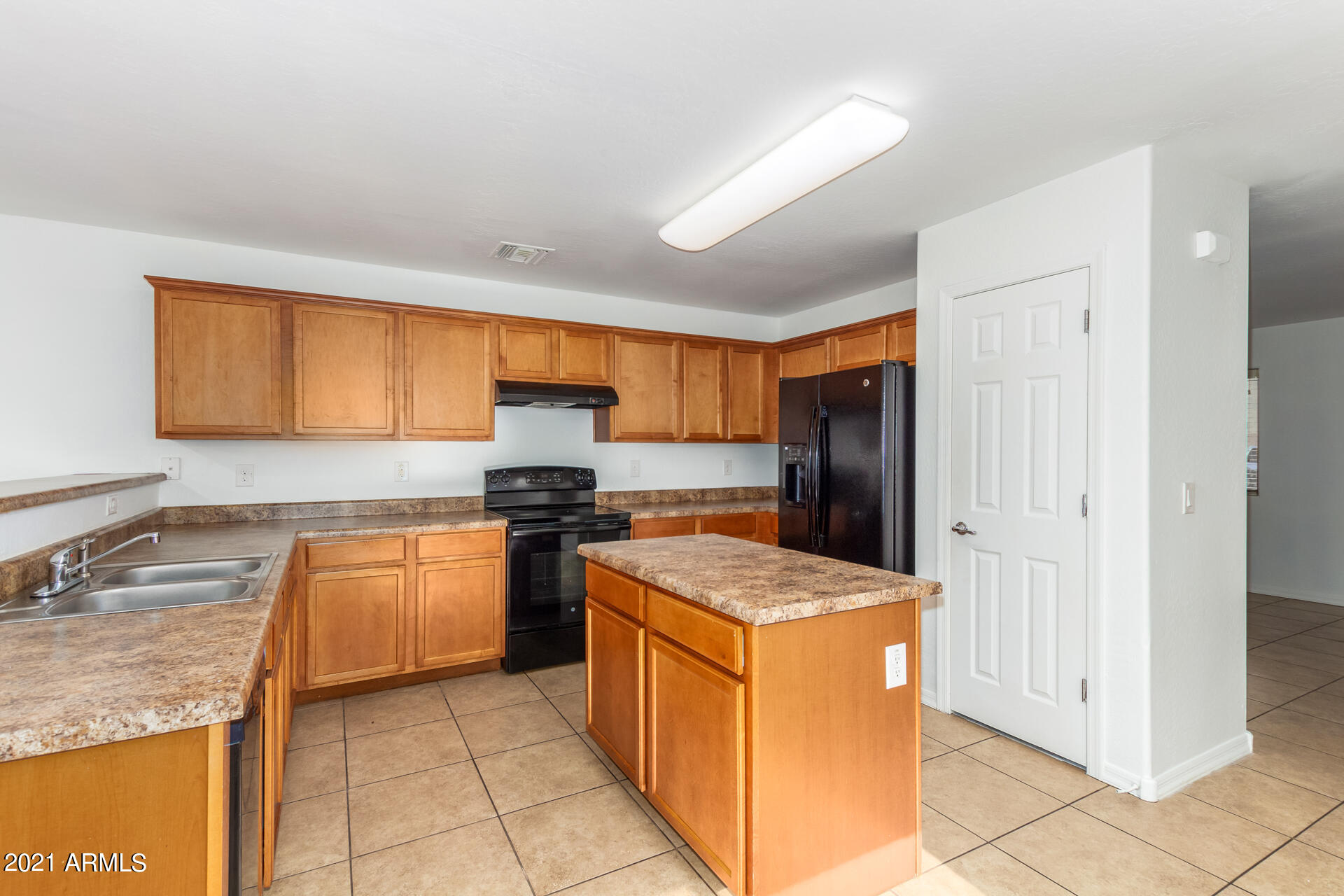 3716 West Fremont Rd. Phoenix, AZ 85041 - Photo 18 of 32 14-Kitchen 3 Fremont