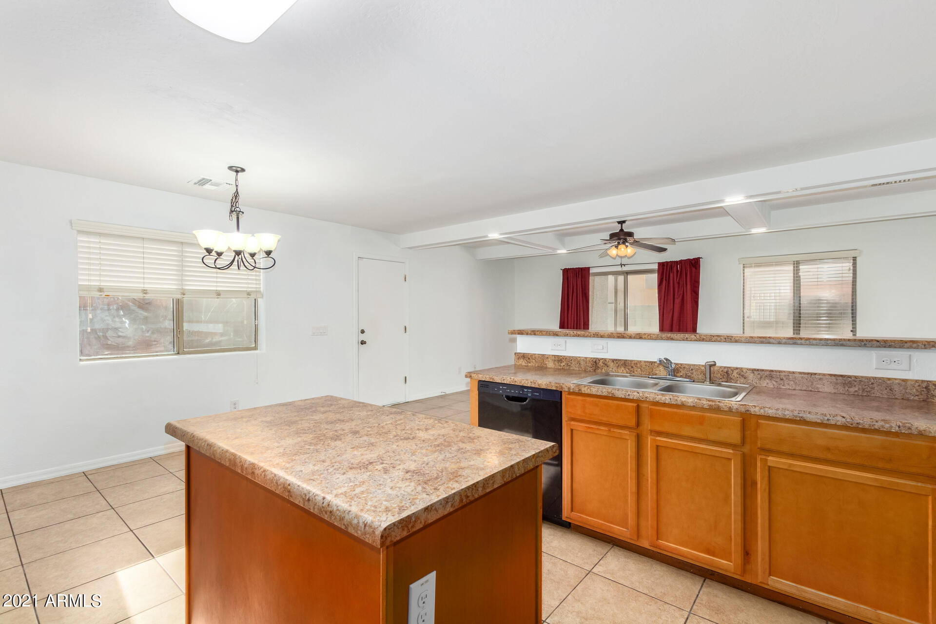 3716 West Fremont Rd. Phoenix, AZ 85041 - Photo 19 of 32 15-Kitchen & Eat in K Fremont