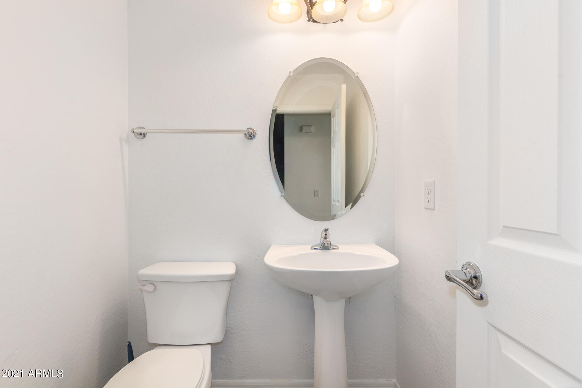3716 West Fremont Rd. Phoenix, AZ 85041 - Photo 20 of 32 16-1/2 bathroom Fremont
