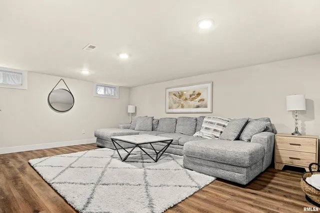 $184,900 | 1226 East Hines Avenue, Peoria Heights, IL 61616