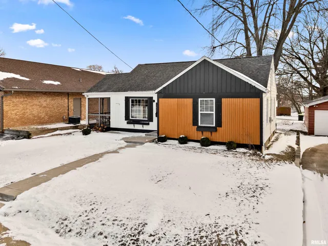 $184,900 | 1226 East Hines Avenue, Peoria Heights, IL 61616