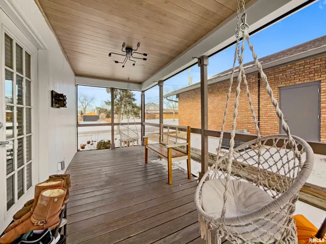 $184,900 | 1226 East Hines Avenue, Peoria Heights, IL 61616