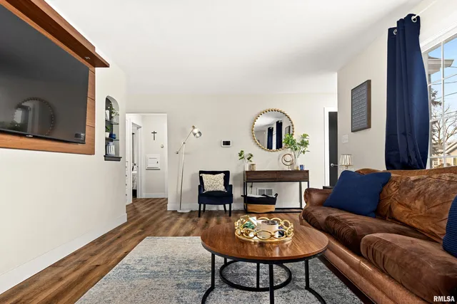 $184,900 | 1226 East Hines Avenue, Peoria Heights, IL 61616