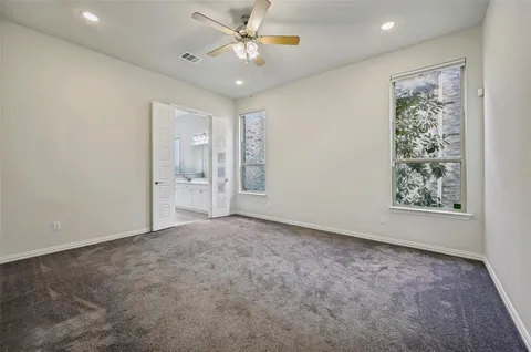 $452,999 | 744 Patriot Lane, Irving, TX 75060