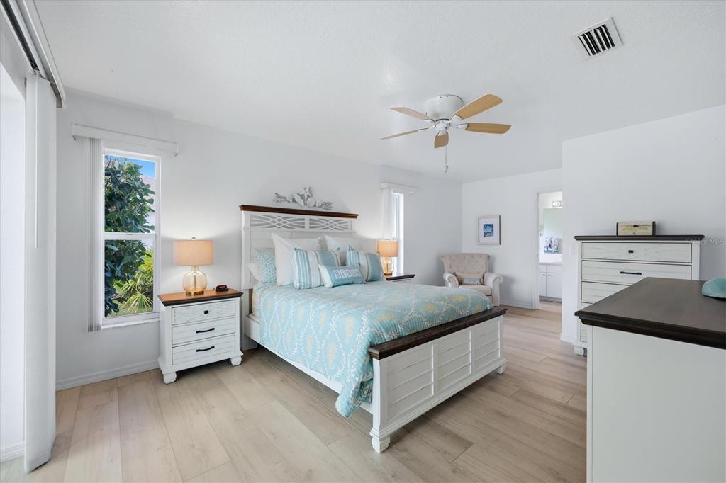 5981 Marigold Road Venice, FL 34293 - Photo 17 of 57 Gallery Image 17