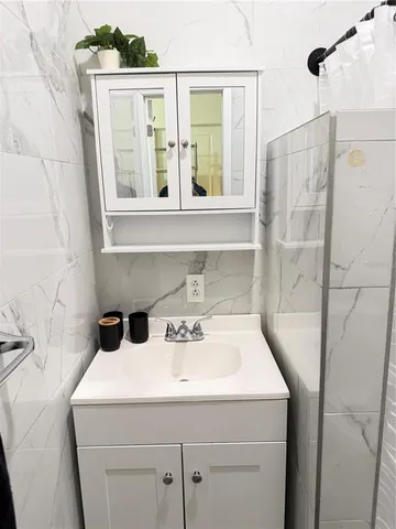 $1,000 | Undisclosed Address, Deltona, FL 32738