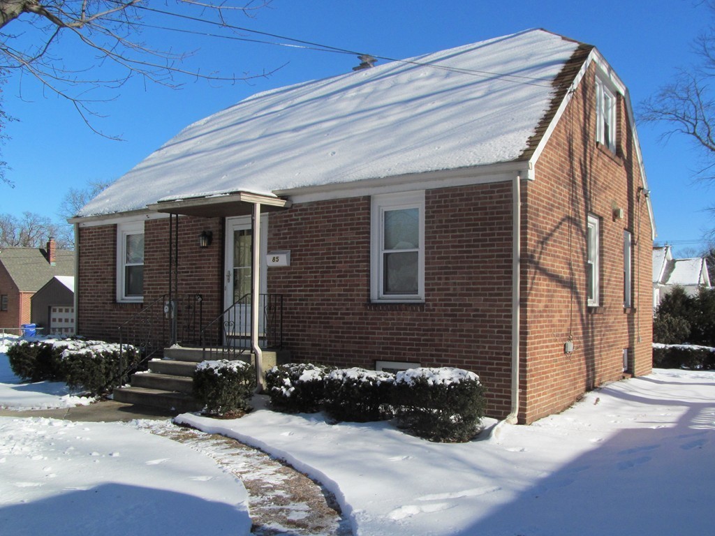 85 Thornfell Street Springfield, MA 01104 - Photo 2 of 28 Gallery Image 2