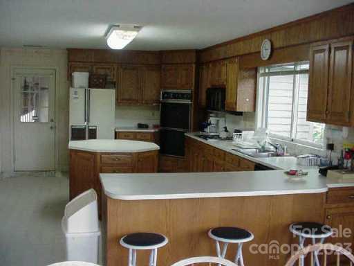 17900 Harbor Road Charlotte, NC 28278 - Photo 2 of 4 Gallery Image 2