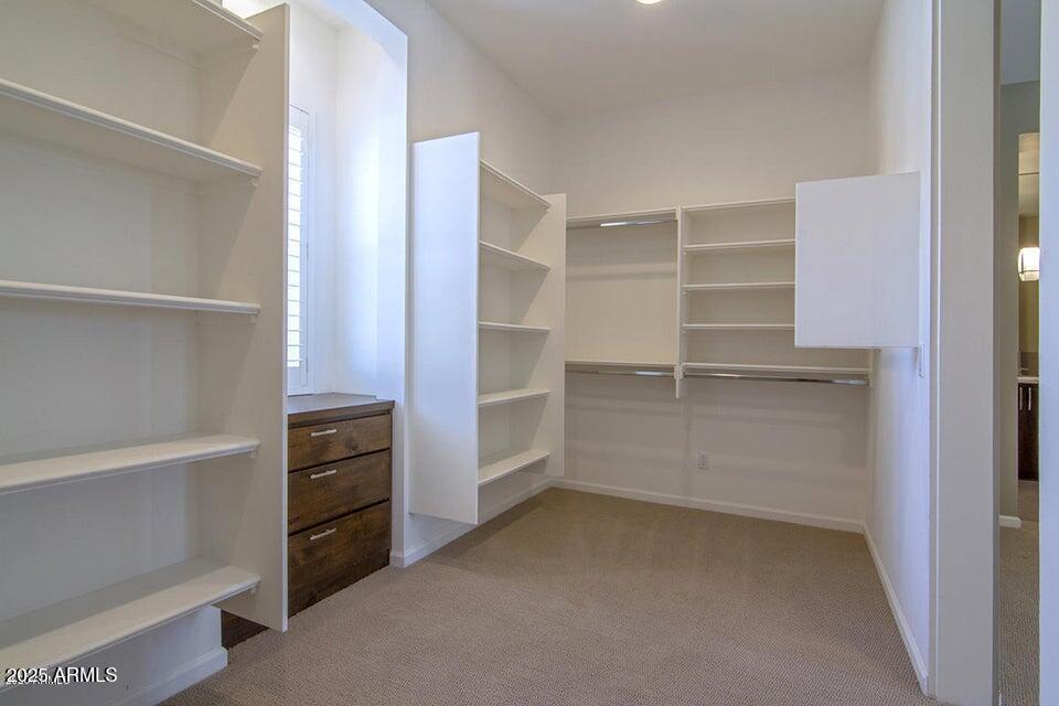 5010 North 34th Street, Unit 3 Phoenix, AZ 85018 - Photo 17 of 28 Large primary closet.