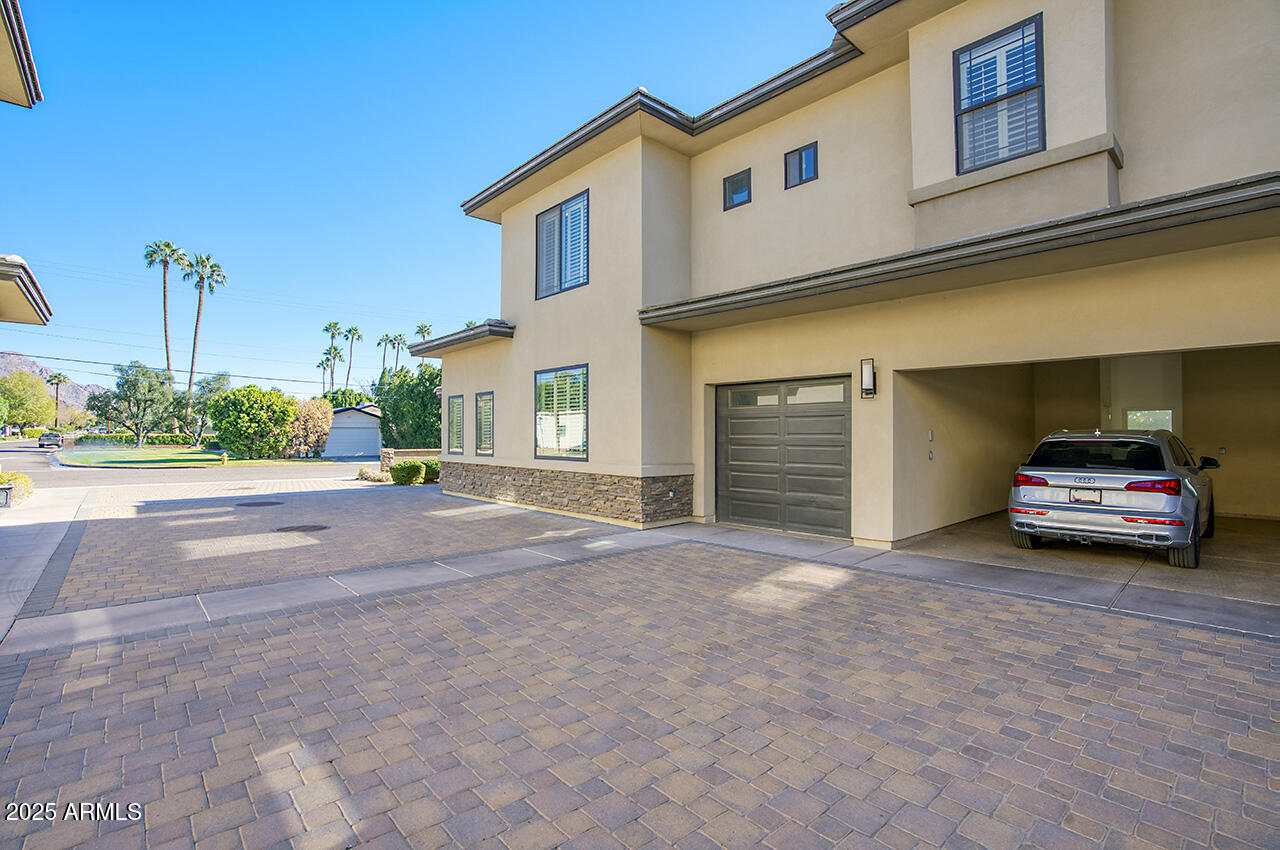 5010 North 34th Street, Unit 3 Phoenix, AZ 85018 - Photo 27 of 28 Garage and covered parking.
